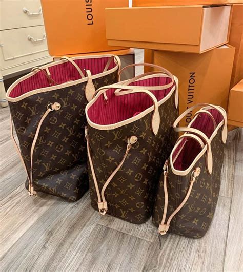 louis vuitton gm or mm|Louis Vuitton neverfull measurements.